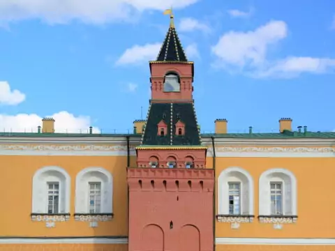 Средняя Арсенальная башня Московского Кремля