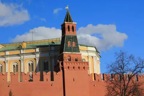 Оружейная башня Московского кремля
