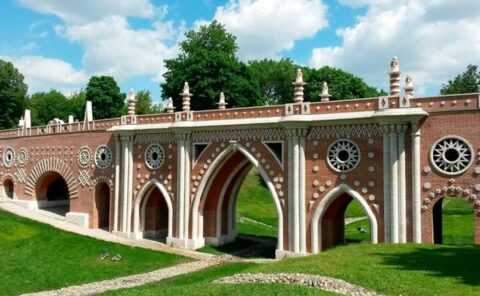 Большой мост через овраг в Царицыно