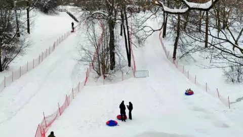 Тюбинговая горка в парке Царицыно, сезон 2025/2026 года