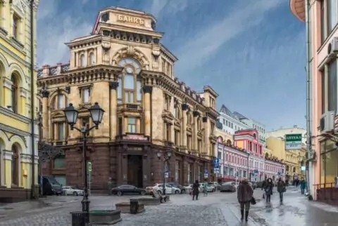 Экскурсия по проходным дворам Москвы