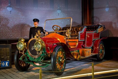 Постоянная экспозиция «Автомобили первых лиц»