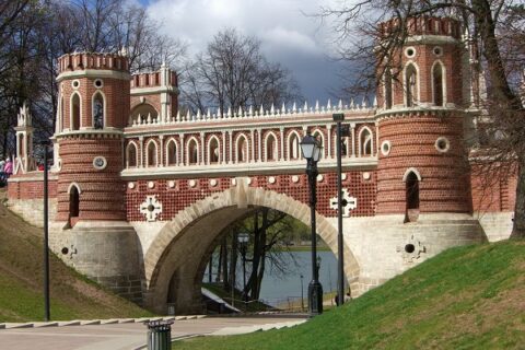 Фигурный мост в Царицыно