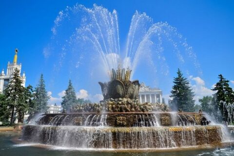 Фонтан «Каменный цветок» на ВДНХ