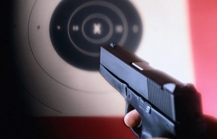 Где пострелять из боевого оружия в Москве