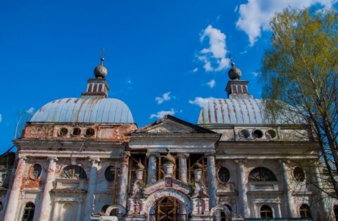 Заброшенный Храм Казанской иконы Божией матери в селе Ярополец