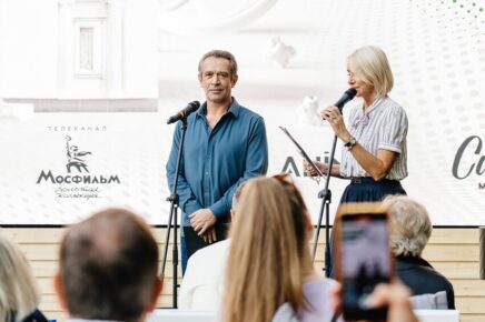 «Зелёный дворик» у театра «Современник»: что посмотреть этим летом