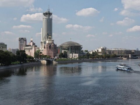 Космодамианская набережная Москвы