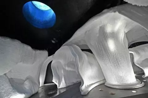 «Ледяная пещера» в парке «Зарядье»