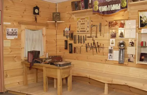 Главная экспозиция Музея русской гармоники Альфреда Мирека