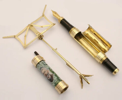 Выставка «Мир перьевых ручек»