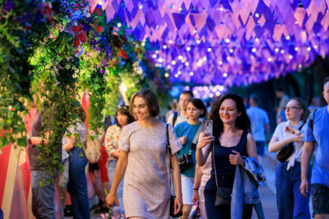 Маркет модных брендов и парфюмерные мастер-классы на Тверском бульваре