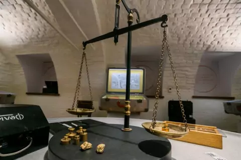 Выставка-приключение «На вес золота. Люди. Финансы. Эпохи»