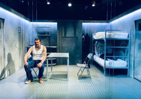 Спектакль «The Dumb Waiter. Немой официант»