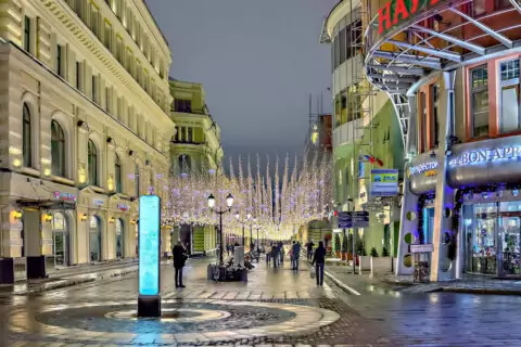 Никольская улица в Москве