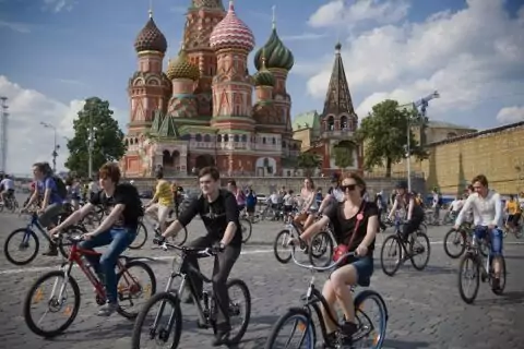 Московский Осенний Велопарад – 2016: заезд от ВДНХ до парка «Красная Пресня»