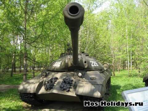 Музей военной техники под открытым небом в Парке Победы — Музей Г.О.Р.А.