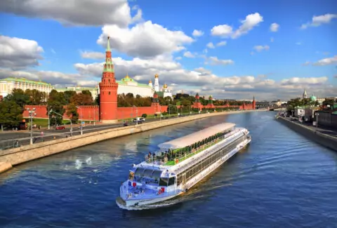 Прогулки на теплоходе по Москве-реке