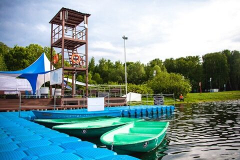 Прокат лодок в парке «Сокольники»