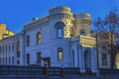 Самые необычные дома Москвы