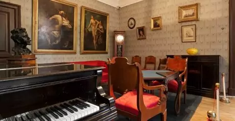 Музей Скрябина: в гостях у гения