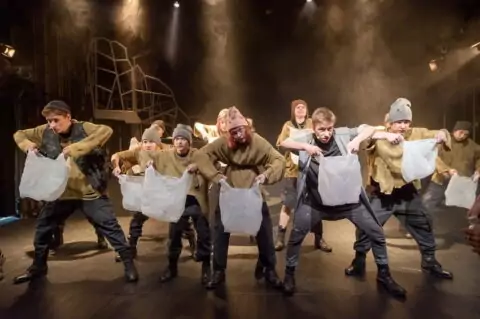 Спектакль «Собаки»