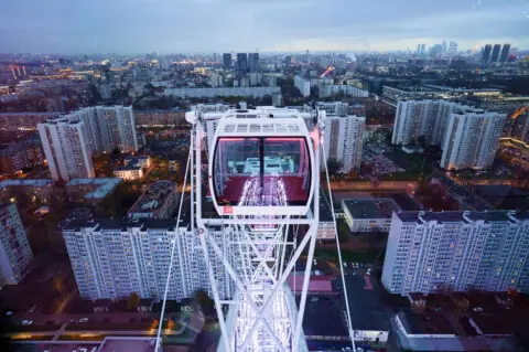 Где в Москве покататься на колесе обозрения