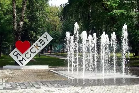 «Сухой» фонтан в Бабушкинском парке