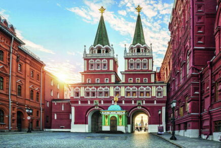 Пешеходная экскурсия «Святыни Москвы в окрестностях Красной Площади»