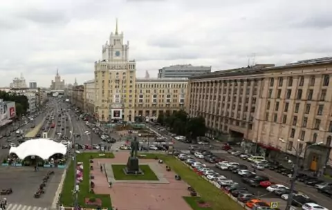 Триумфальная площадь: история с оттенком скандальности