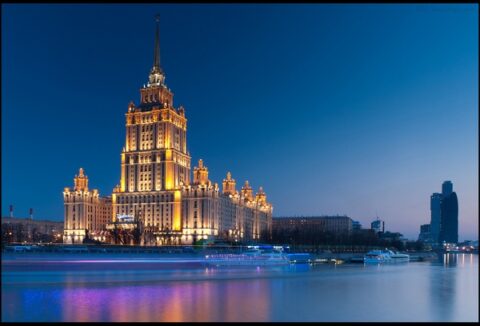 Сталинская высотка — гостиница «Украина»