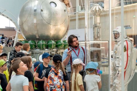 ВДНХ отметит Праздник Весны и Труда тематическими экскурсиями