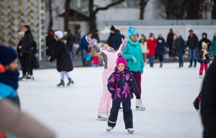 На ВДНХ 26 ноября откроется самый большой каток Москвы