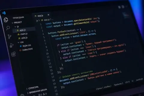 Бесплатные курсы программирования для школьников: где научиться IT с нуля