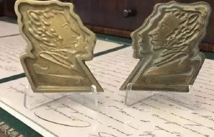 Выставка &laquo;Ко Дню Лицея &laquo;Родники Пушкинских мест&raquo;